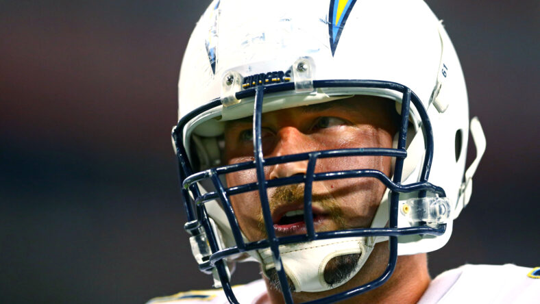 los angeles chargers hire nick hardwick