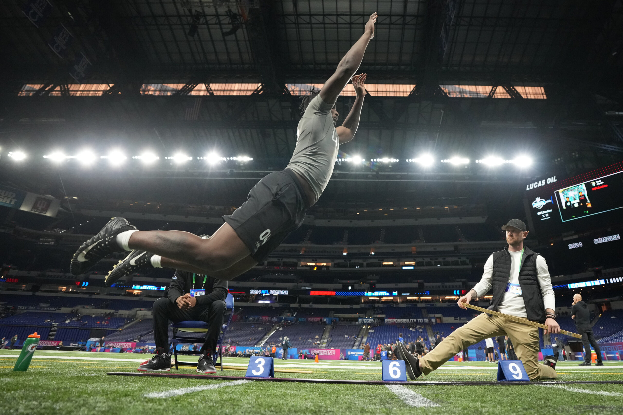 Los Angeles Rams Mock Draft 2024 Building A Contender For Sean McVay