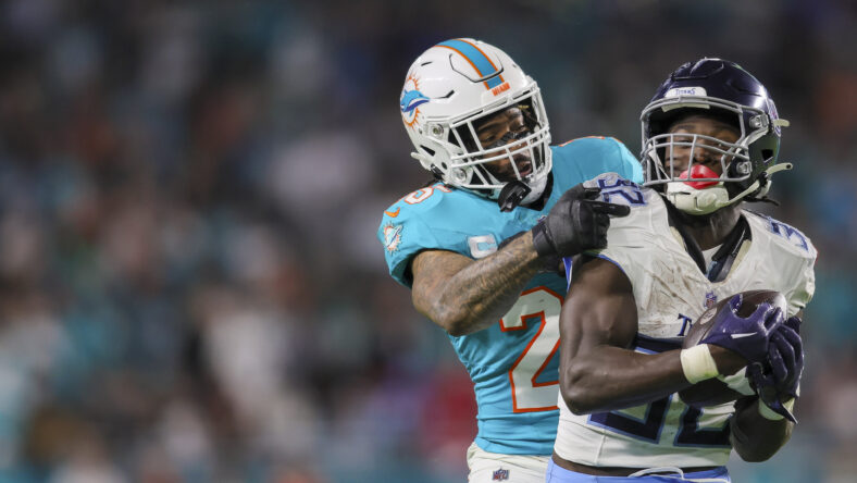 NFL: Tennessee Titans at Miami Dolphins