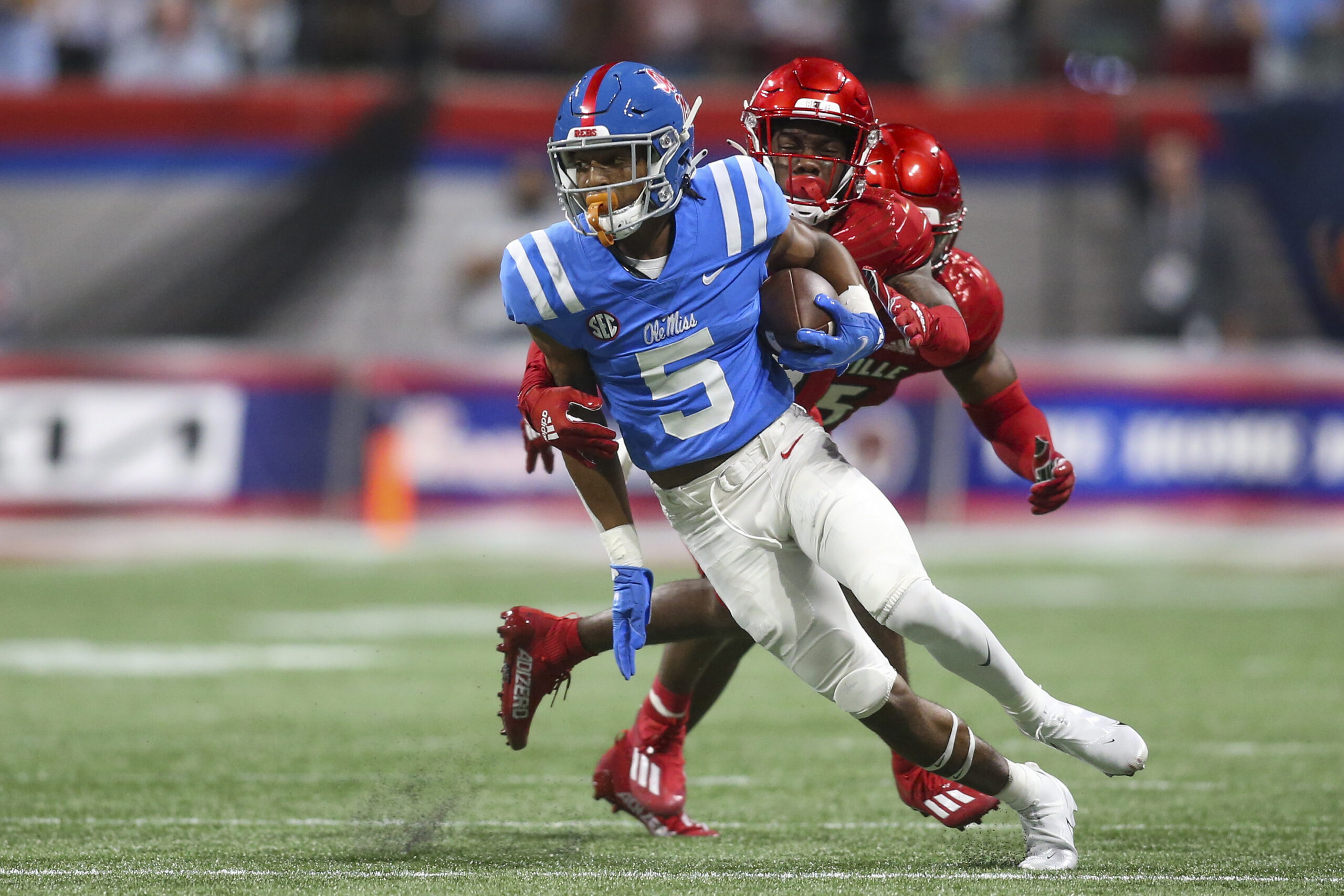 NCAA Football: Louisville at Mississippi