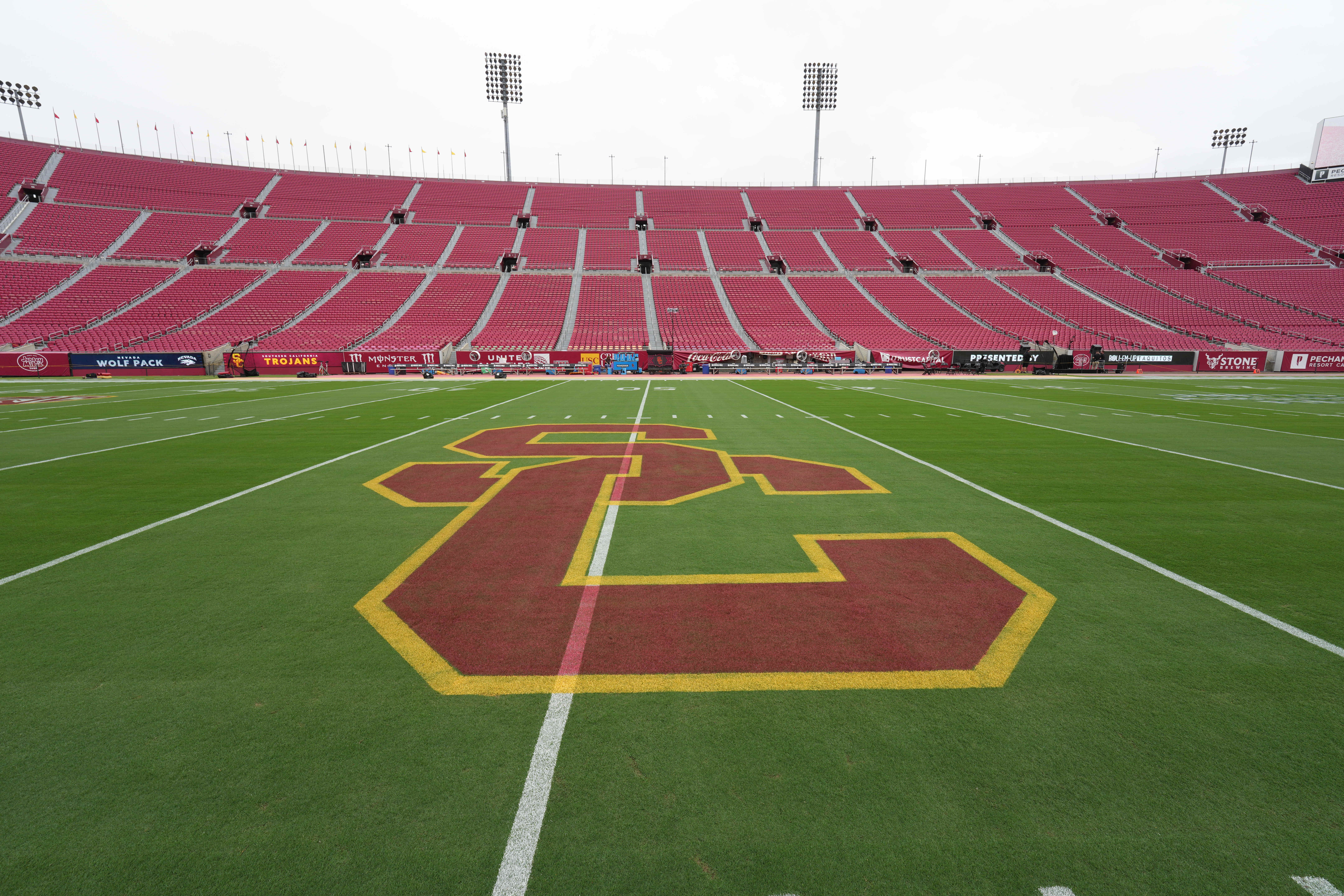 USC Football Scores Another Defensive Commitment, Building Impressive 2025 Class 3 NCAA Football: Nevada at Southern California