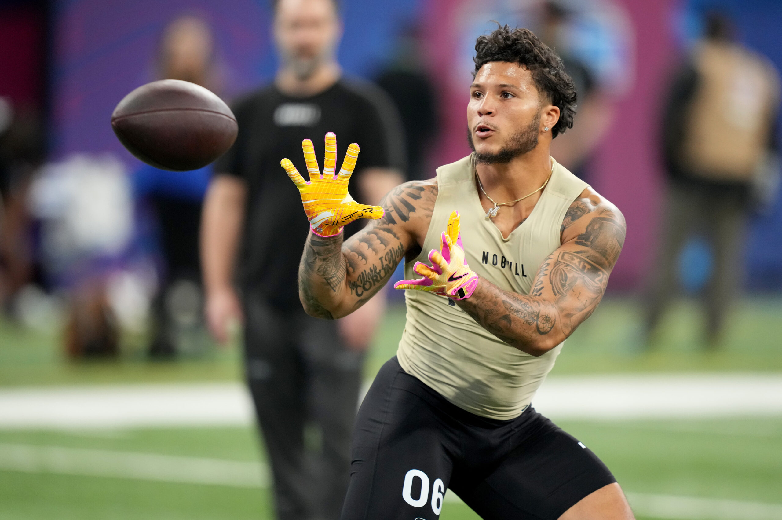 Los Angeles Chargers Allegedly Will 'Do Whatever It Takes' To Land Specific Michigan Star On Day 2 Of NFL Draft 3 los angeles chargers