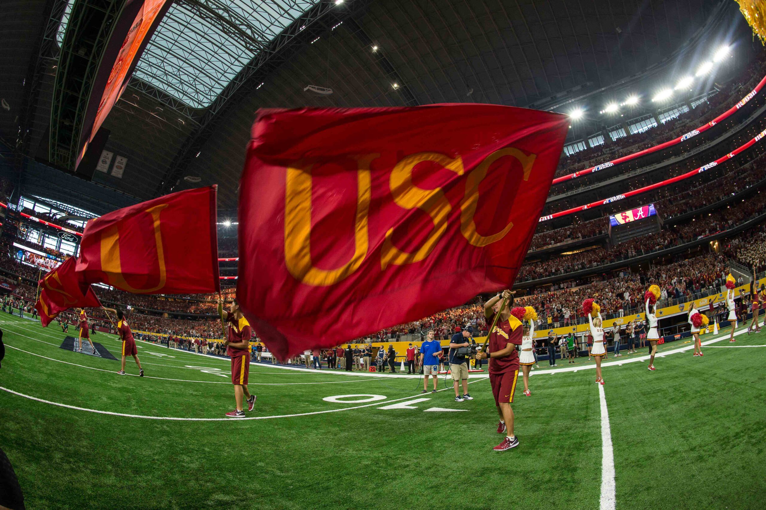 USC Football Eyes Defensive Line Boost: Top Transfer DL Makes Official Visit 3 NCAA Football: Alabama vs USC Football
