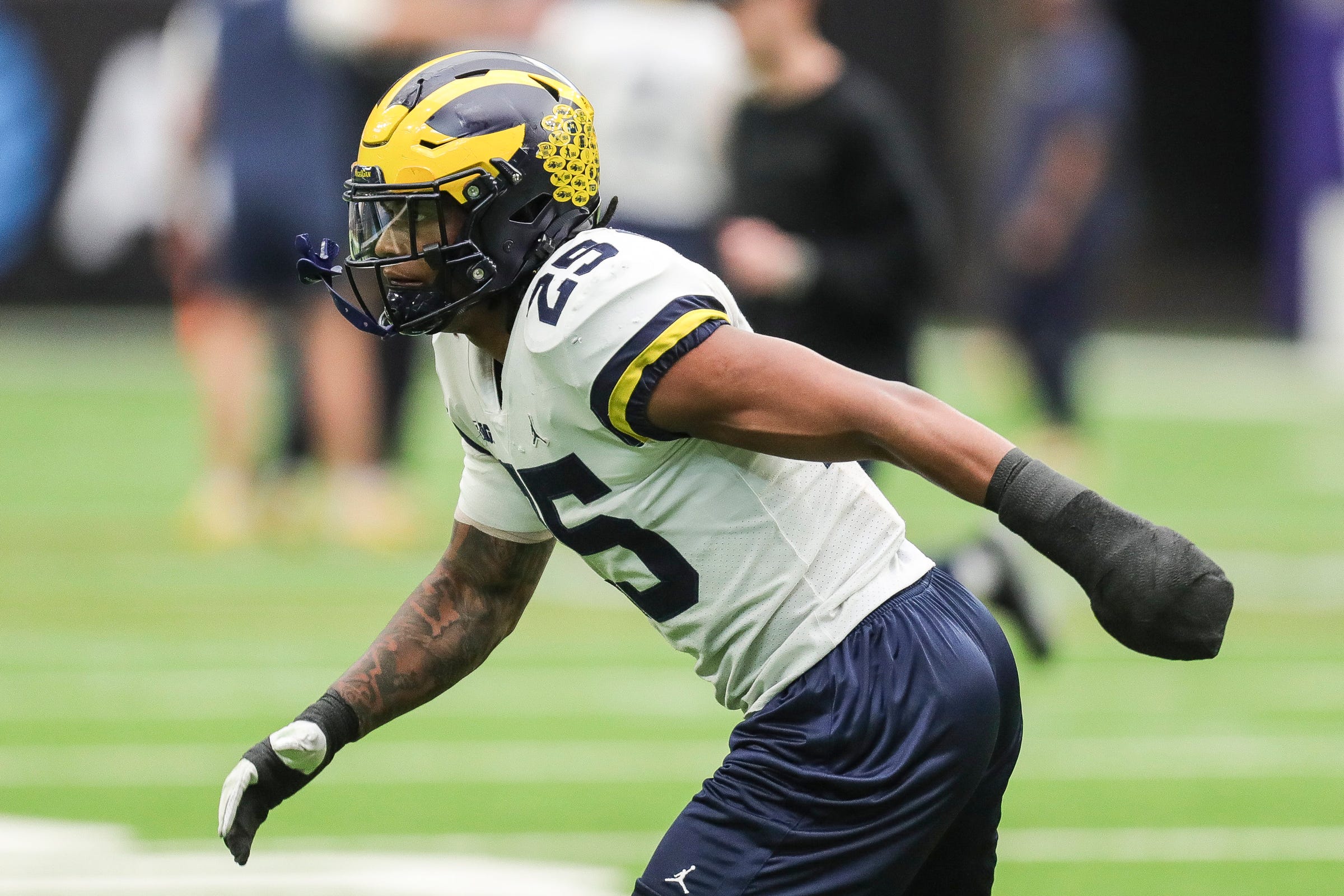 Los Angeles Chargers LB Named Top Value Pick of 2025's Draft Day 2