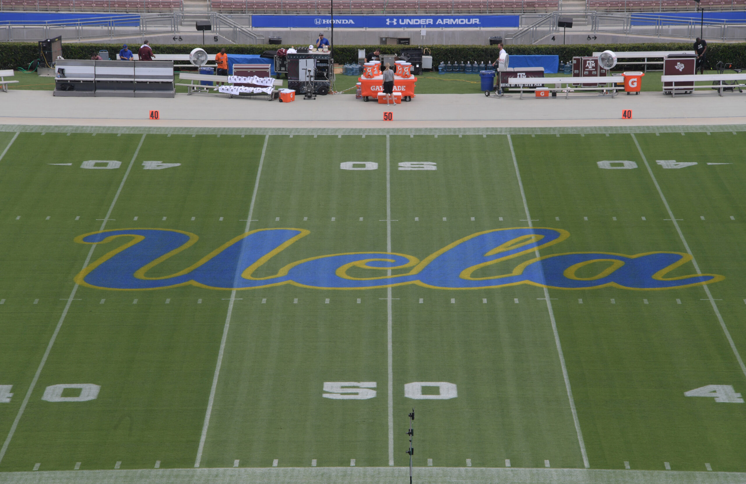 4-Star Linebacker Names UCLA Football In His Top 3 Destinations 3 UCLA Football Field