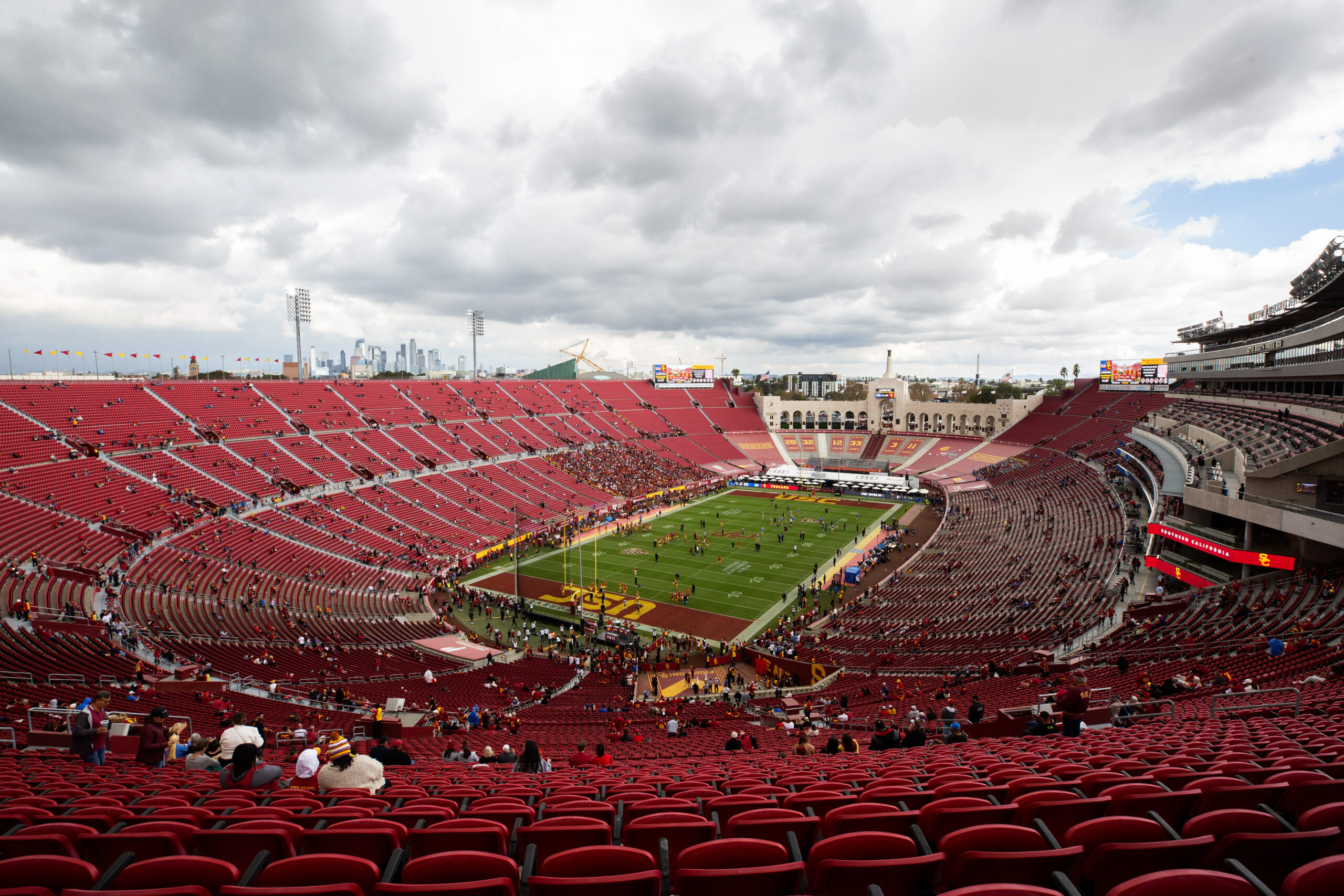 USC Football Looks to Rebound After 2 Huge Decommits with Visit from Top 2026 Defensive Lineman 3 NCAA Football: UCLA at Southern California | USC Football