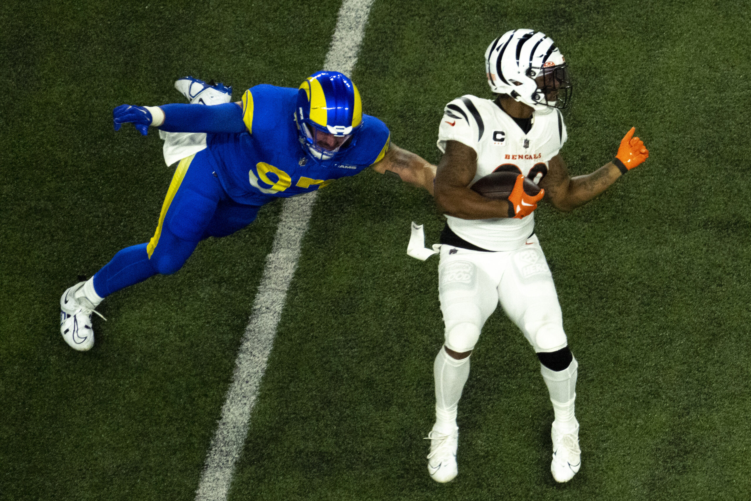 Defensive Guru Predicts Unexpected Los Angeles Rams DL to Ignite Pass Rush 5 NFL: Los Angeles Rams at Cincinnati Bengals