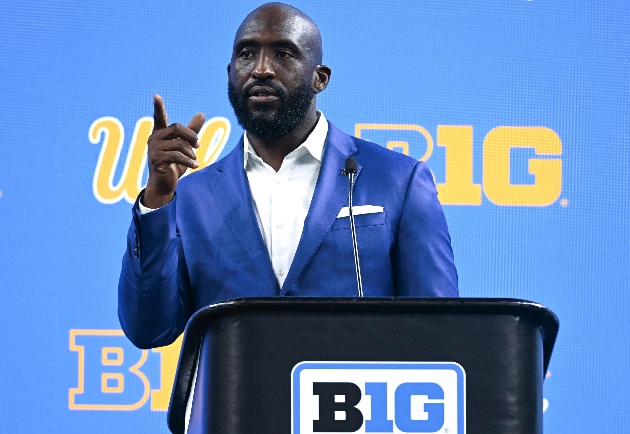 Coach DeShaun Foster Relying On Bieniemy: No Need To Micromanage Offensive Coordinator 3 NCAA Football: Big Ten Football Media Days Deshaun Foster
