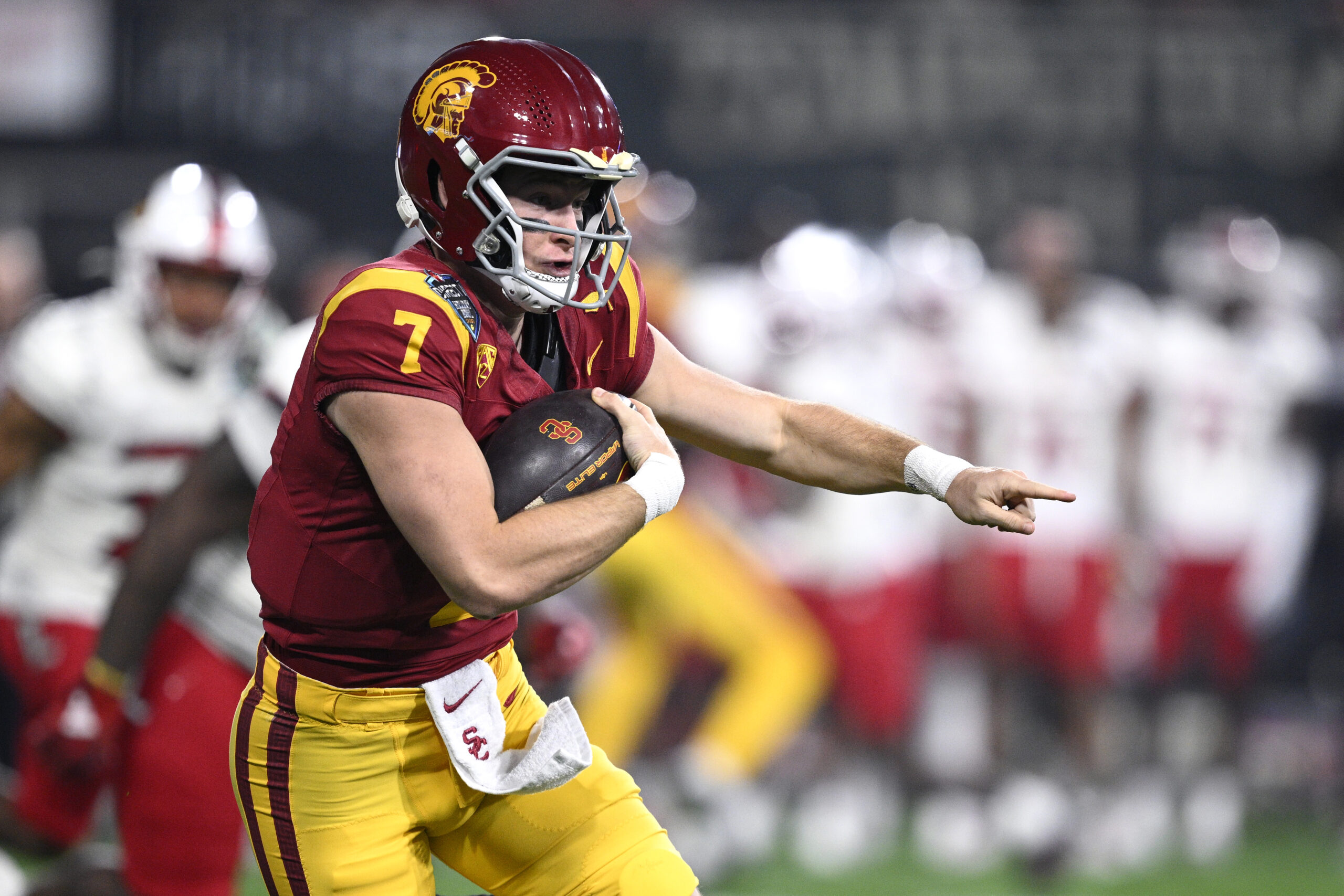 USC Football: LSU To Test 3 Defensive Freshman vs. Trojans High Octane Passing Attack 4 NCAA Football: Holiday Bowl-Louisville at USC Football
