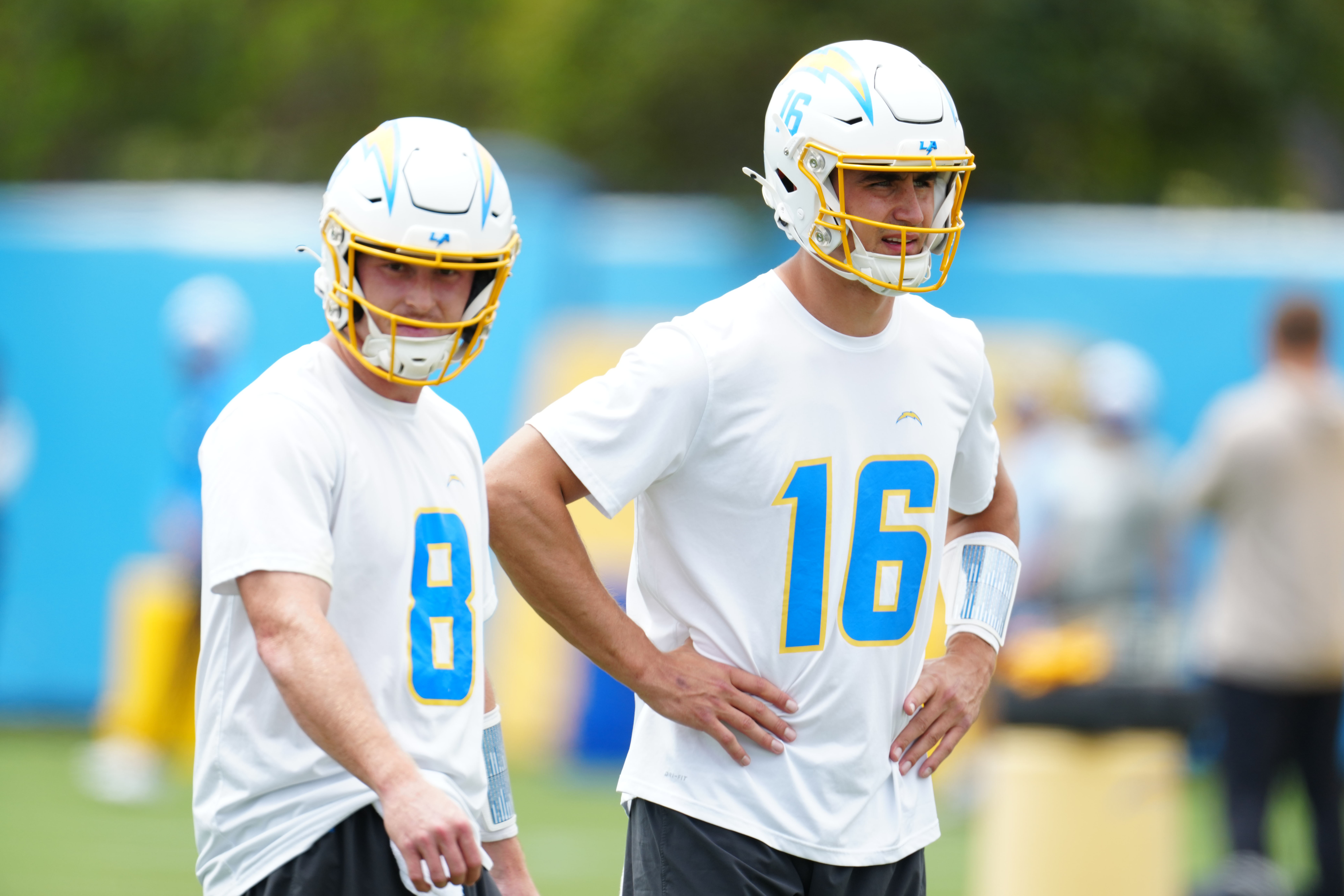 Chargers Preseason Game To Offer 1st Look At Promising New Quarterback 5 NFL: Los Angeles Chargers-OTA