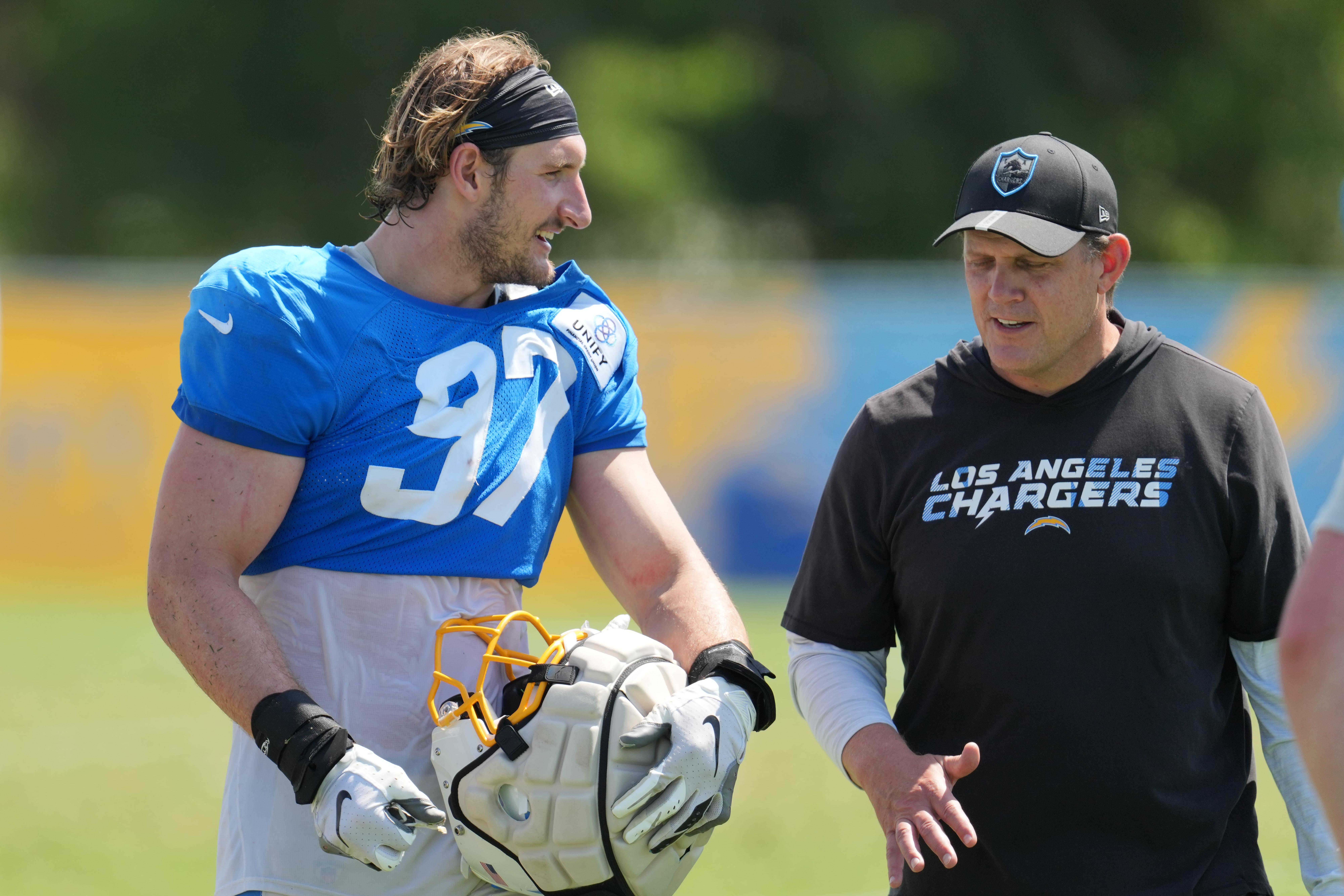 How Giff Smith Shaped the Los Angeles Rams Success Long Before Being Hired 4 NFL: Los Angeles Chargers Training Camp Giff Smith