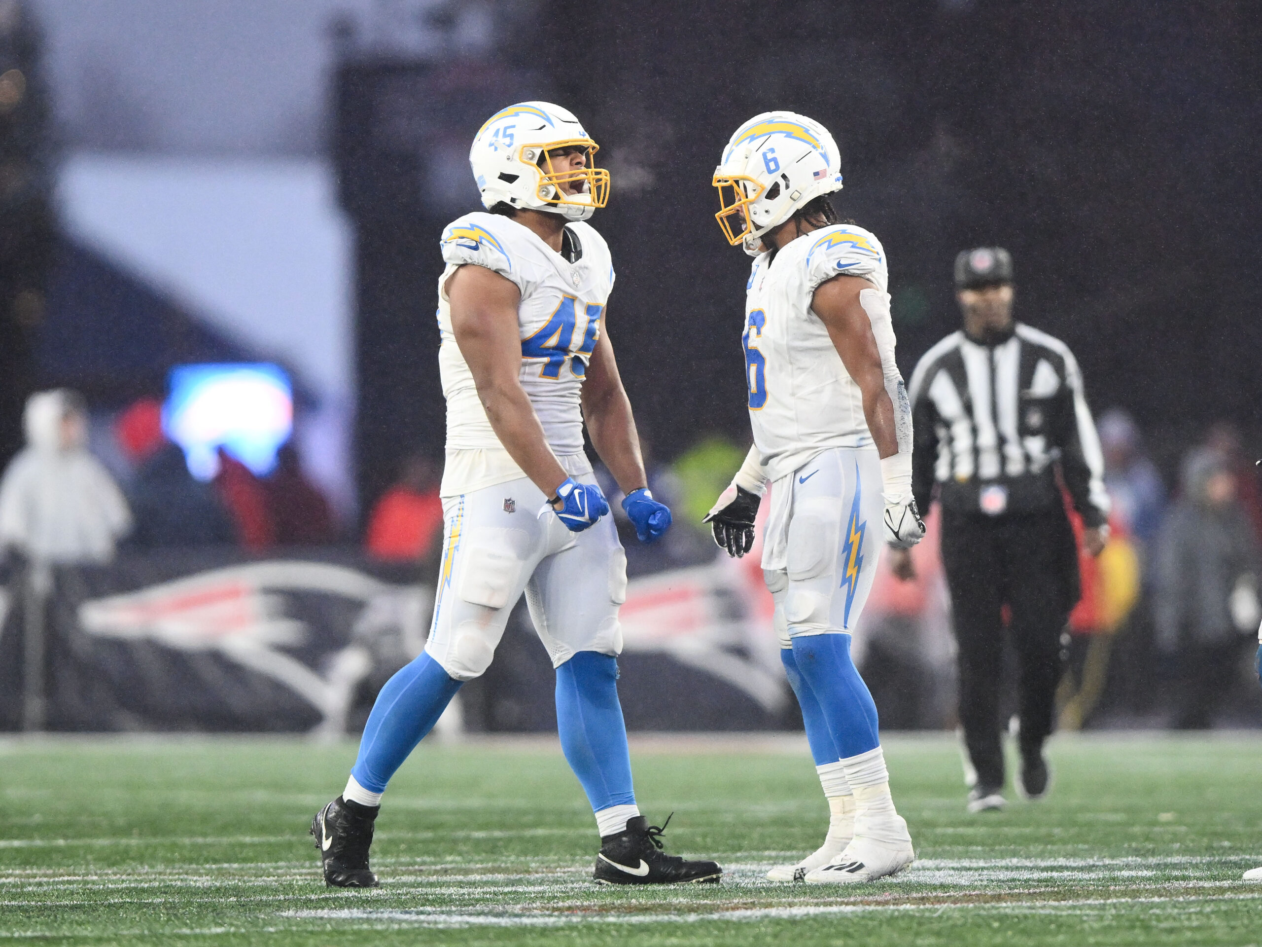 Los Angeles Chargers 2nd Year Defender Wreaks Havoc in Preseason Game, Picking Up Where He Left Off 3 NFL: Los Angeles Chargers at New England Patriots