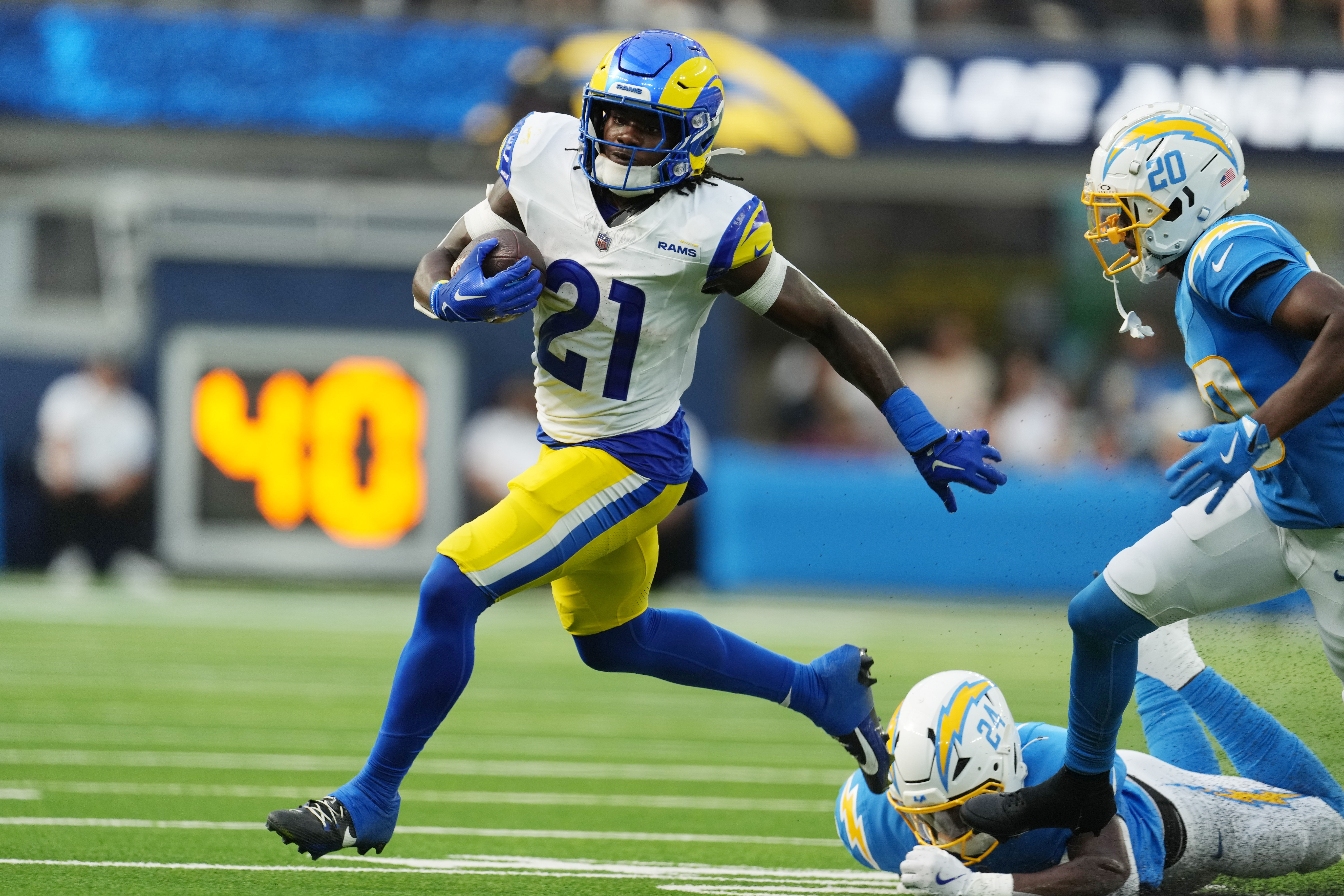 A Complete List of The Los Angeles Rams 16 Practice Squad Signings 4 NFL: Los Angeles Rams at Los Angeles Chargers