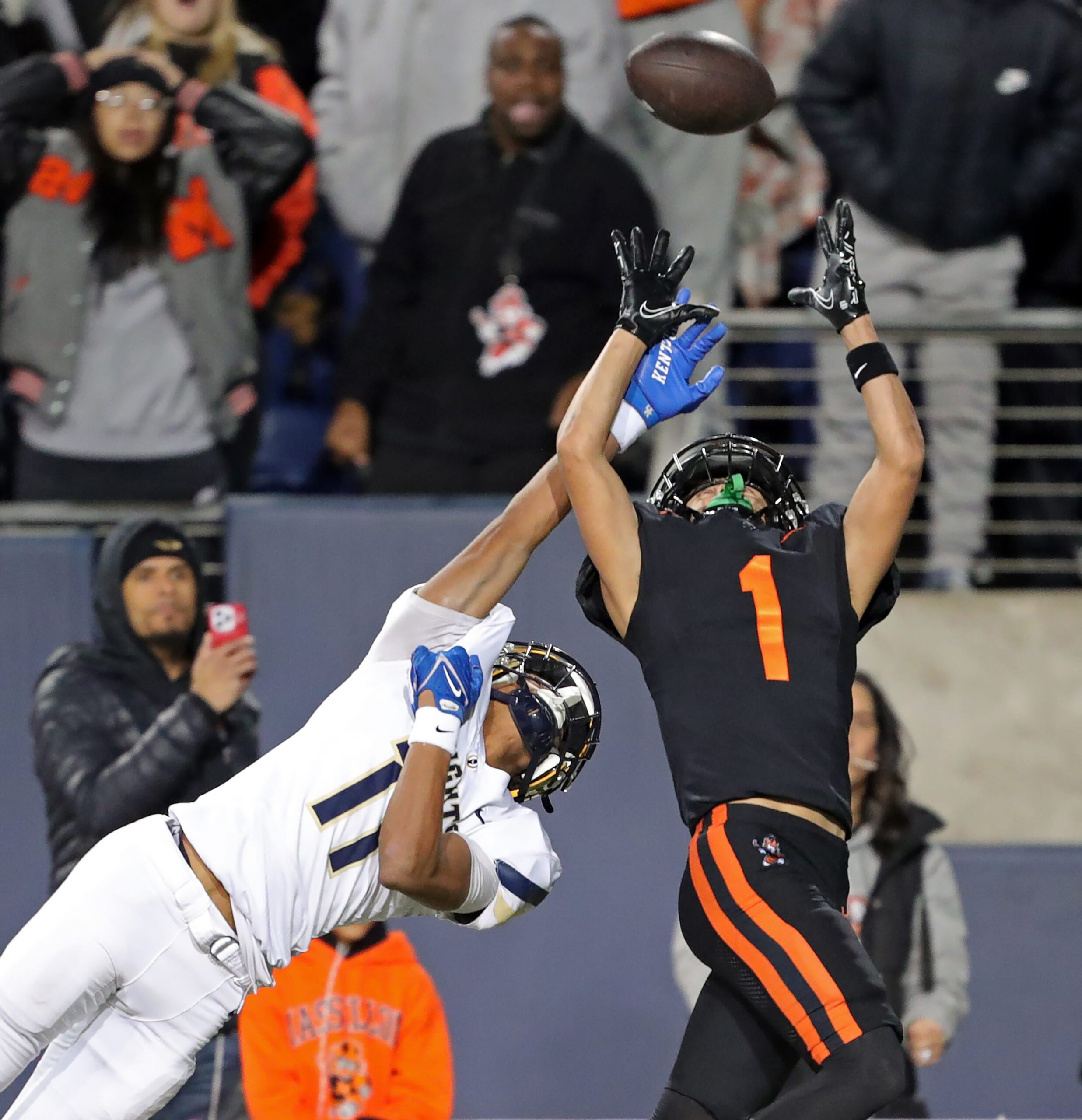 Can the USC Trojans Steal #1 CB From Ohio State? 3 Syndication: Akron Beacon Journal