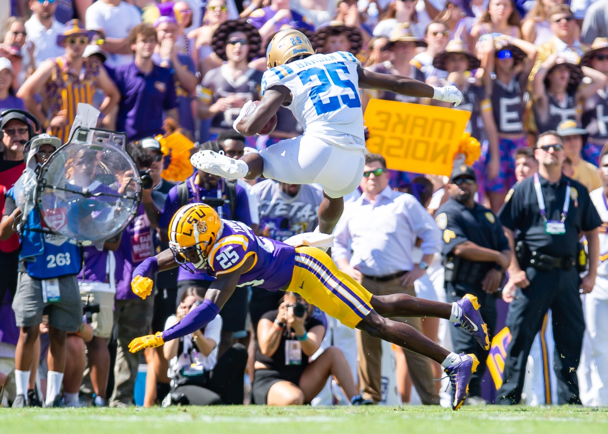 UCLA Bruins Are Dead Last In The Big Ten In One Key Metric - And It Isn't Close 3 Syndication: USA TODAY | UCLA Football Loses To LSU