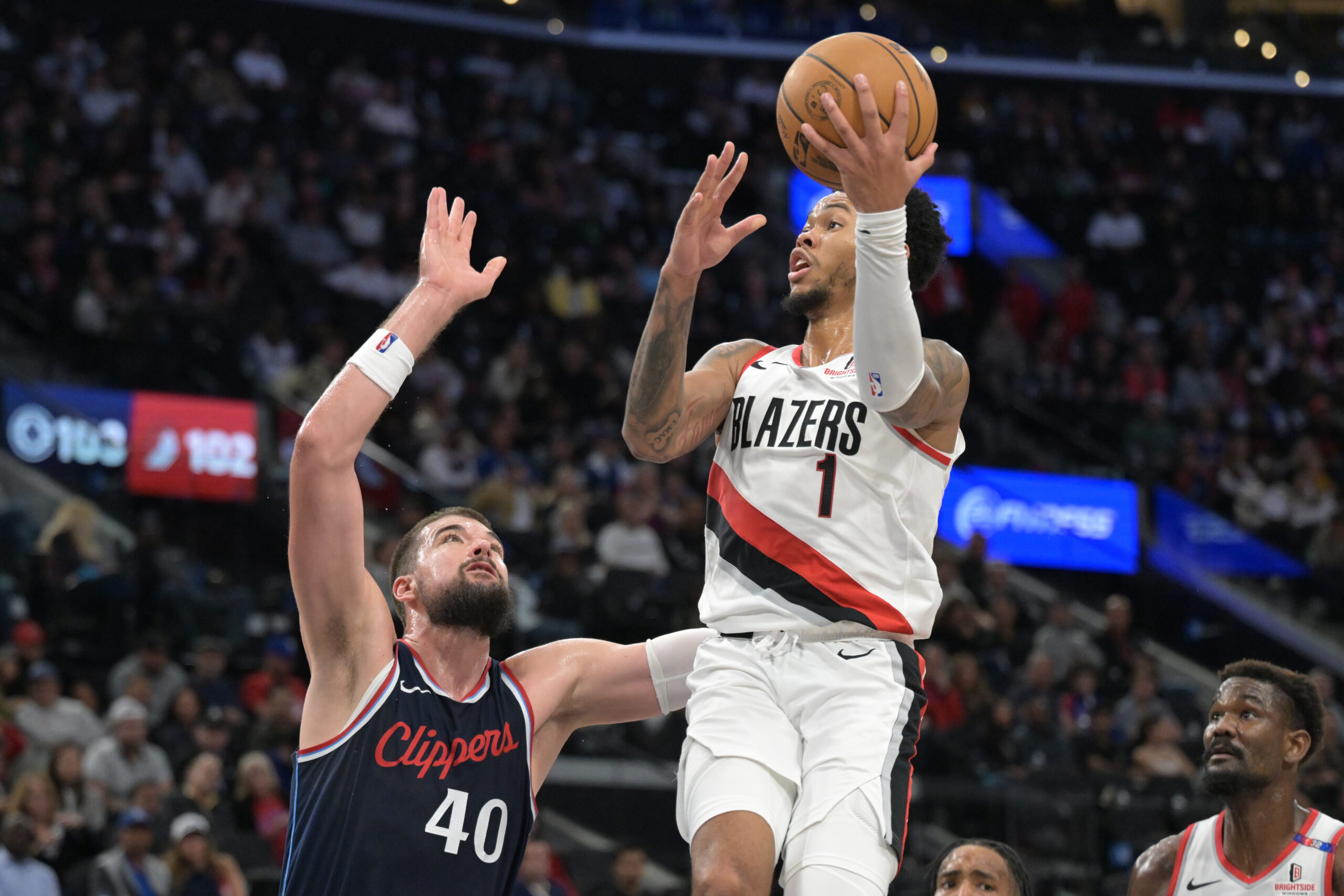 Los Angeles Clippers Still Searching For 1st Win In $2 Billion Home Arena 3 NBA: Portland Trail Blazers at Los Angeles Clippers