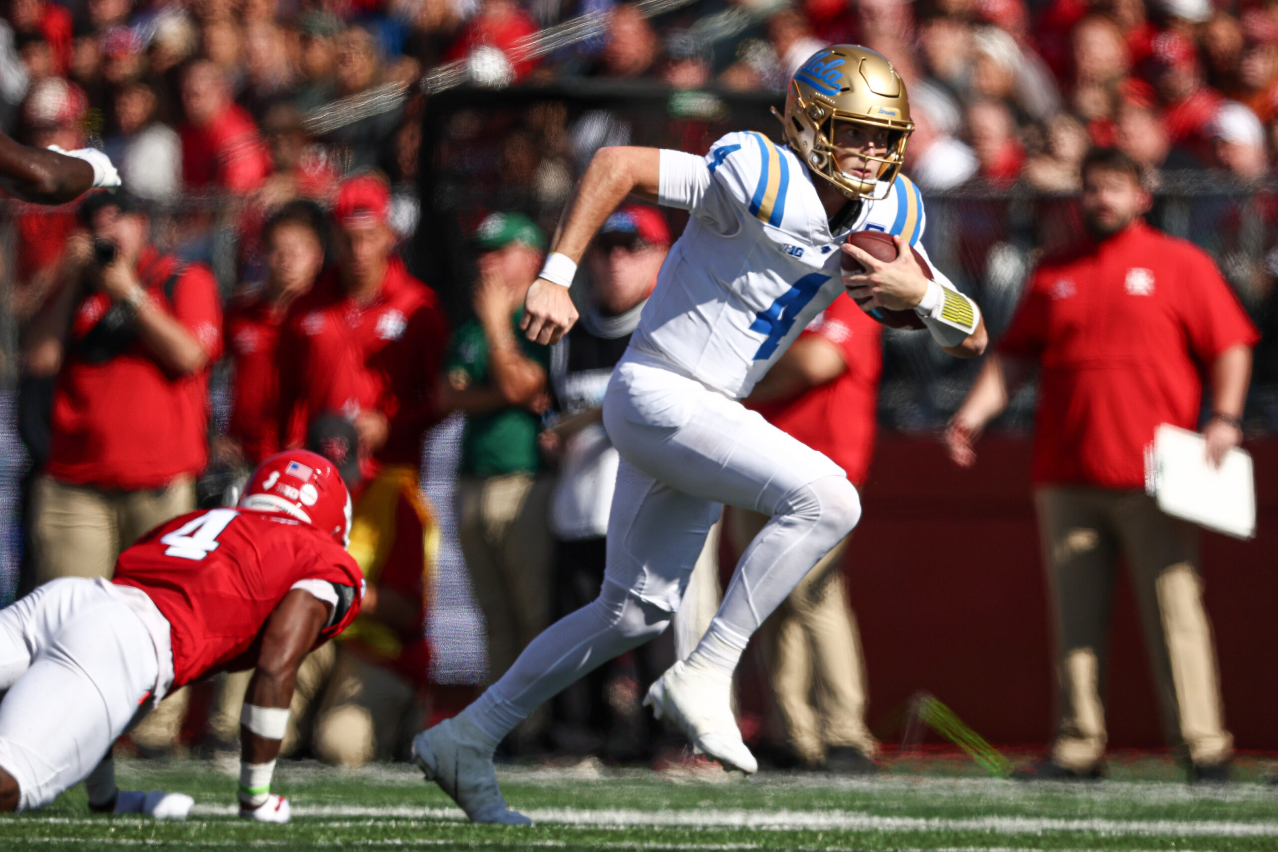 Don't Miss This Amazing Play by Ethan Garbers 3 NCAA Football: UCLA at Rutgers Ethan Garbers