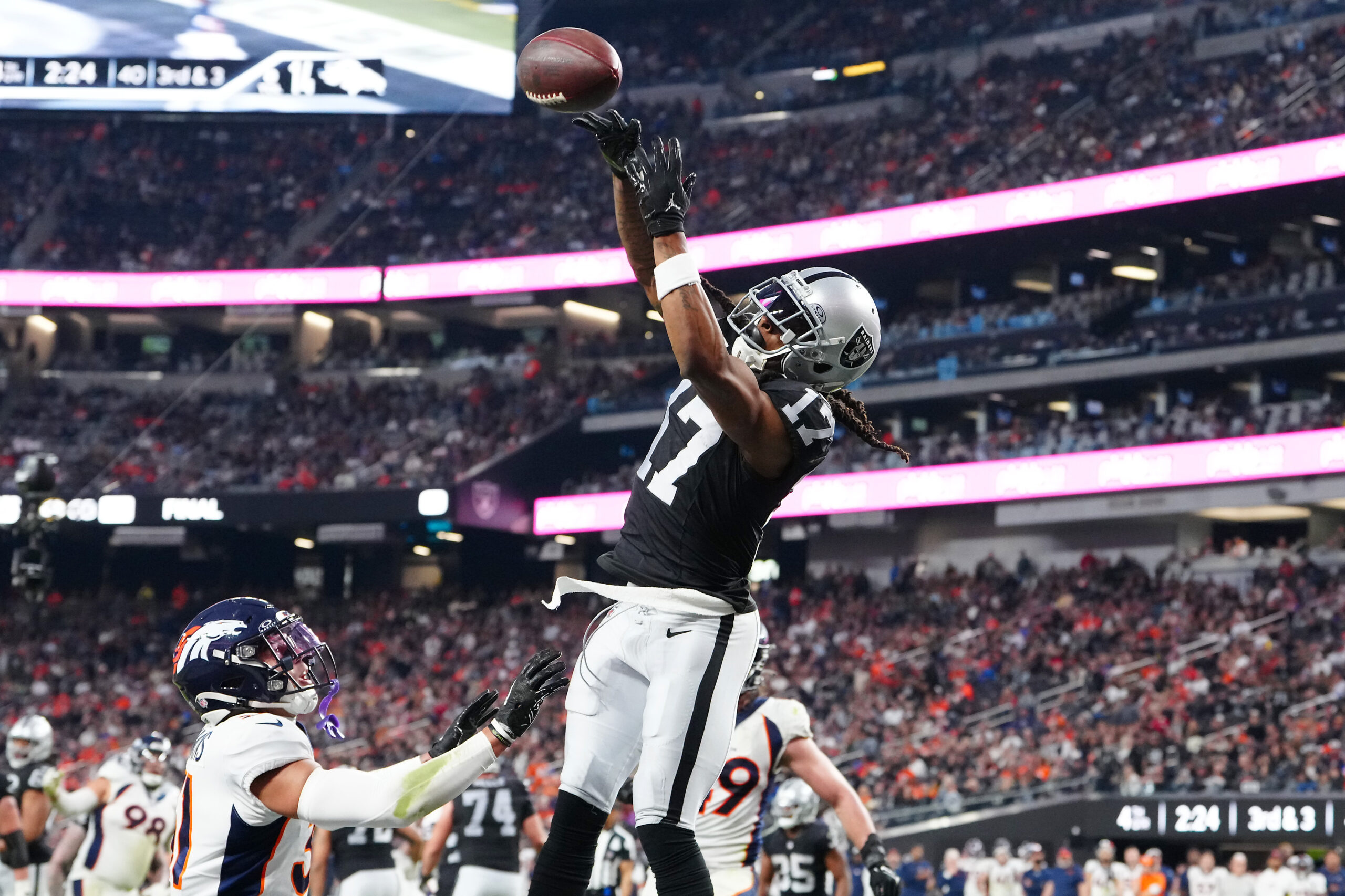 Rams Named A Top Trade Destination For Elite WR 5 NFL: Denver Broncos at Las Vegas Raiders Rams