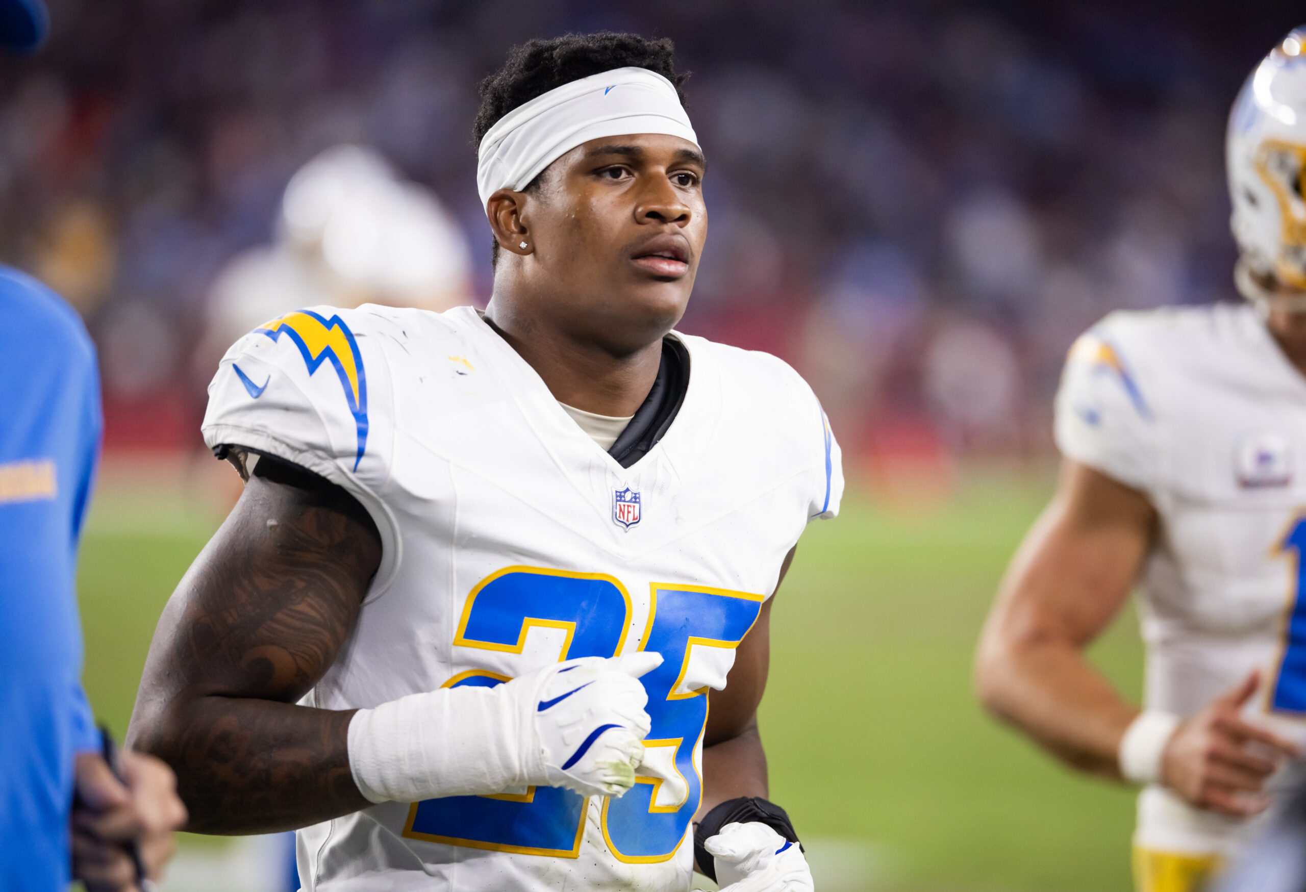NFL Expert Calls Chargers Rookie Unplayable 3 NFL: Los Angeles Chargers at Arizona Cardinals