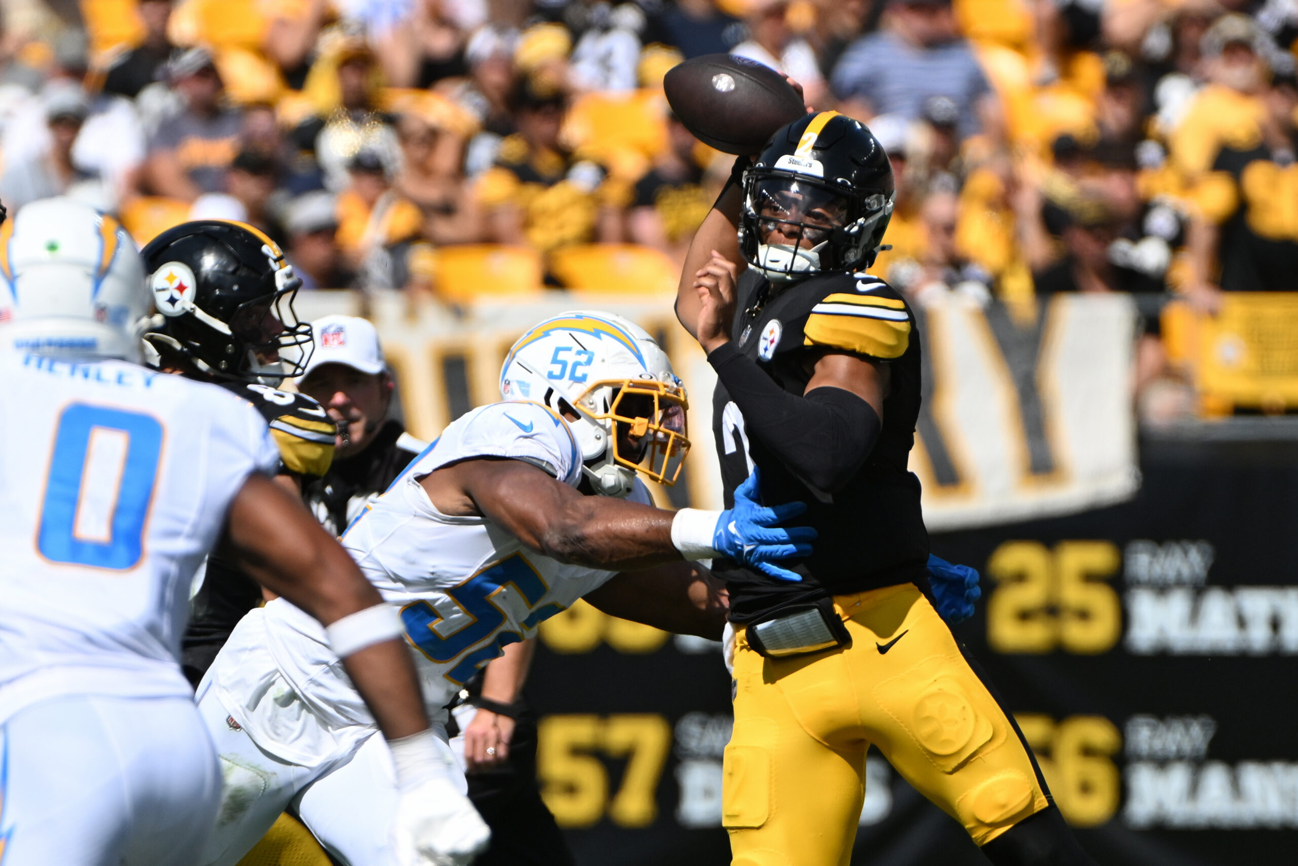 2 Chargers Hit With Massive Fines 4 NFL: Los Angeles Chargers at Pittsburgh Steelers