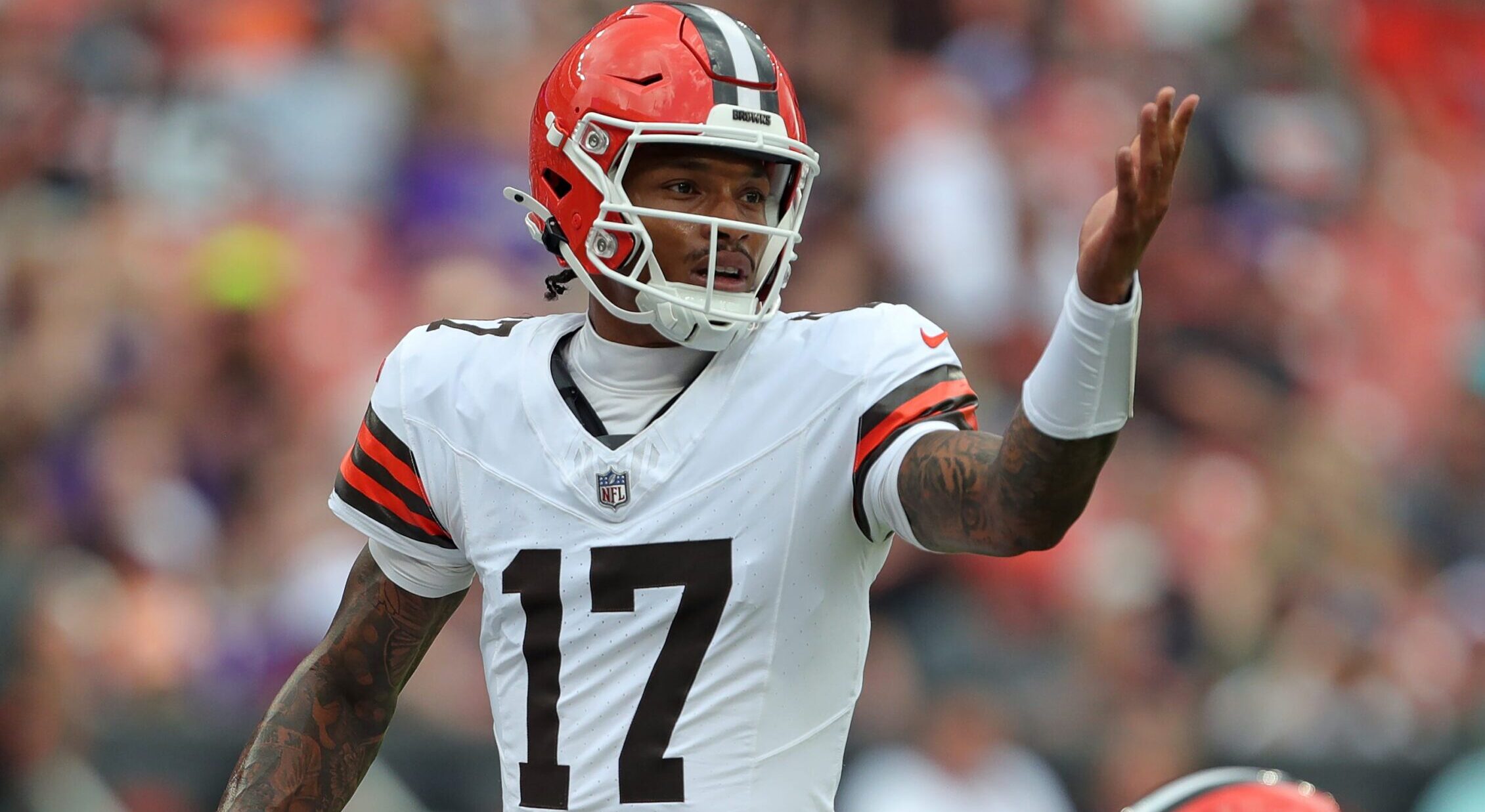 Former UCLA Bruins Star Replaces 1st Overall Pick, Gets Nod For Cleveland Browns 3 Syndication: Akron Beacon Journal