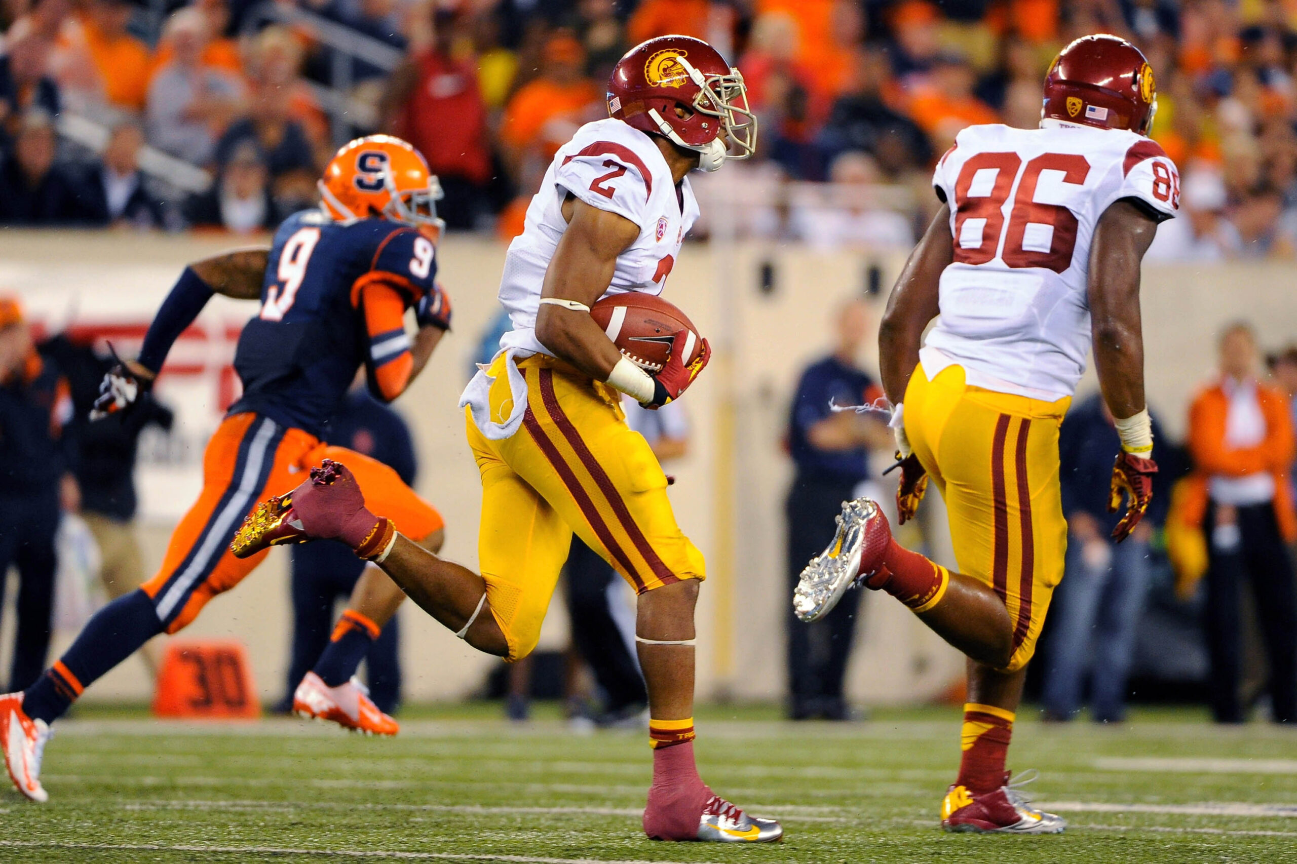 USC Trojans Projected For A Disappointing Bowl Scenario 4 NCAA Football: USC Trojans vs Syracuse