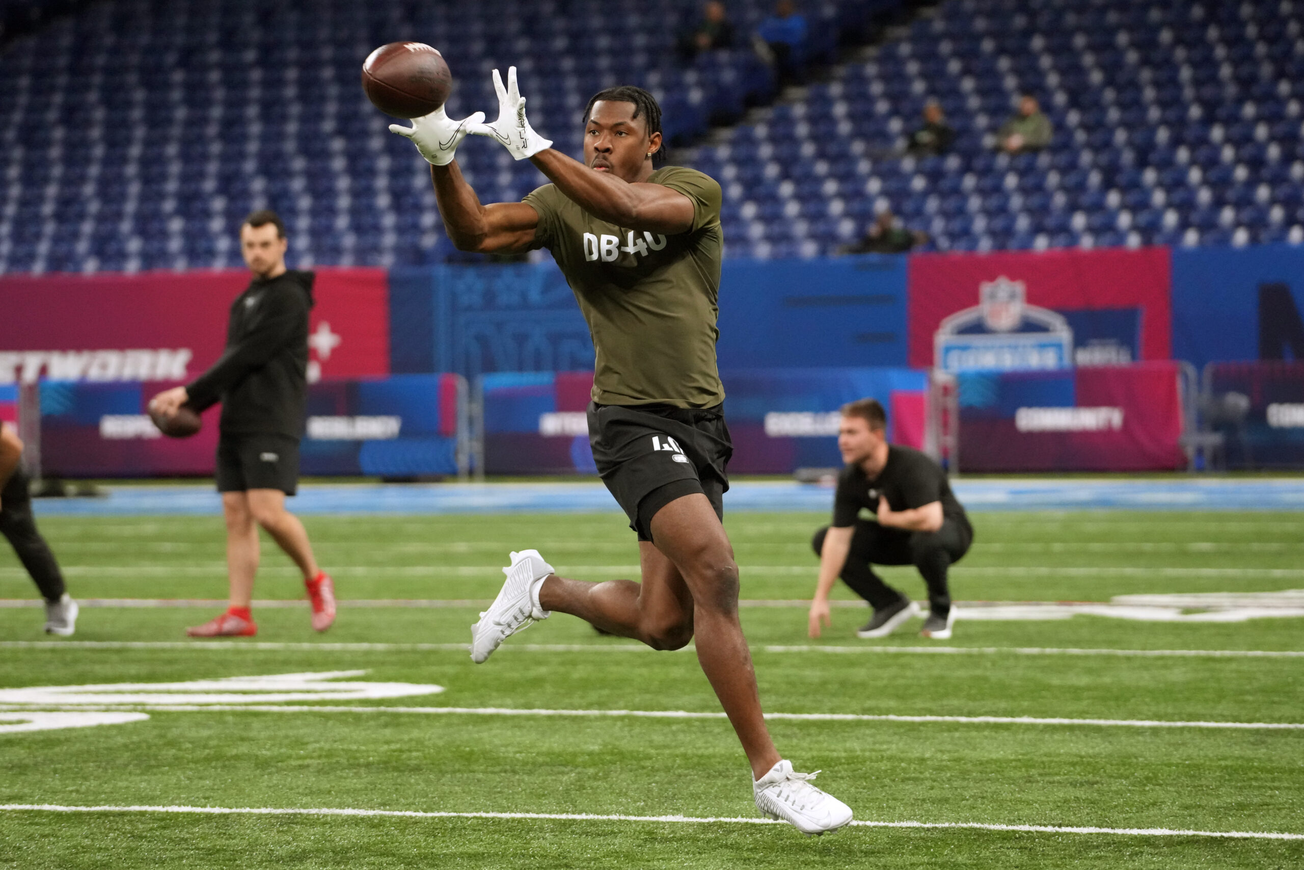 Rams Rookie Defender Carted Off The Field Vs. Seahawks 4 NFL: Combine