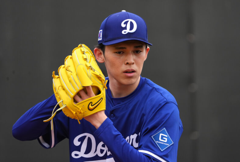 Los Angeles Dodgers Hitters Share 1st Impressions Of Roki Sasaki Pitching Prowess 3 MLB: Los Angeles Dodgers-Workouts