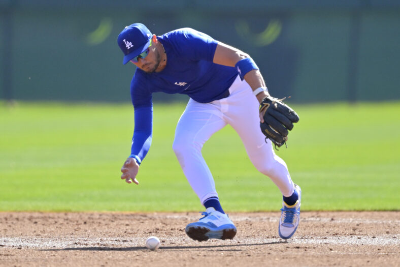 Los Angeles Dodgers Share Mookie Betts SS Replacement Player For Tokyo Series 3 MLB: Los Angeles Dodgers-Workouts