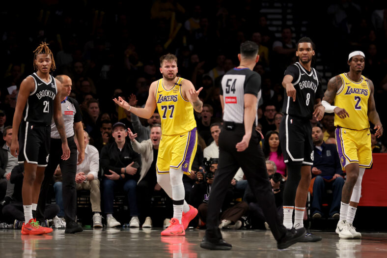Los Angeles Lakers Star Playing Blame Game After Embarrassing 3-Point Loss 3 NBA: Los Angeles Lakers at Brooklyn Nets