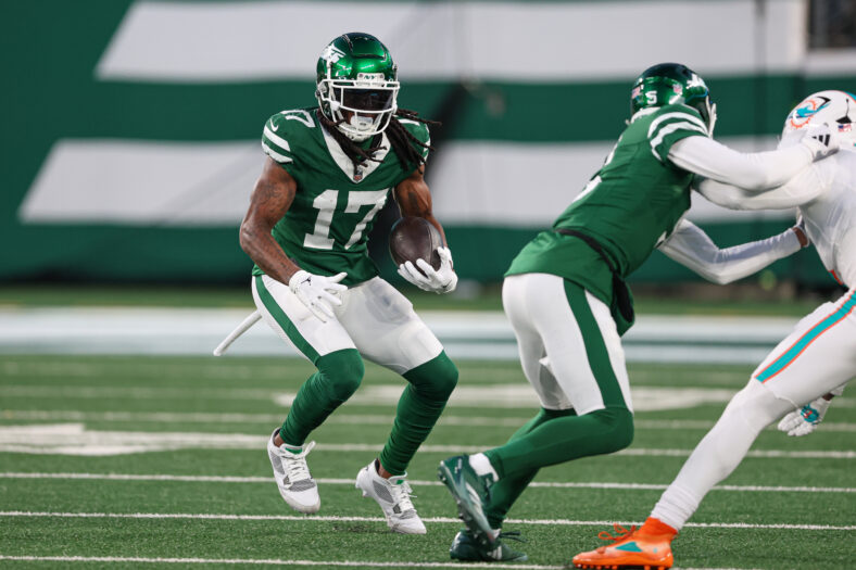 Los Angeles Rams GM Signals Big Changes Coming In 2025 For Offense 3 NFL: Miami Dolphins at New York Jets