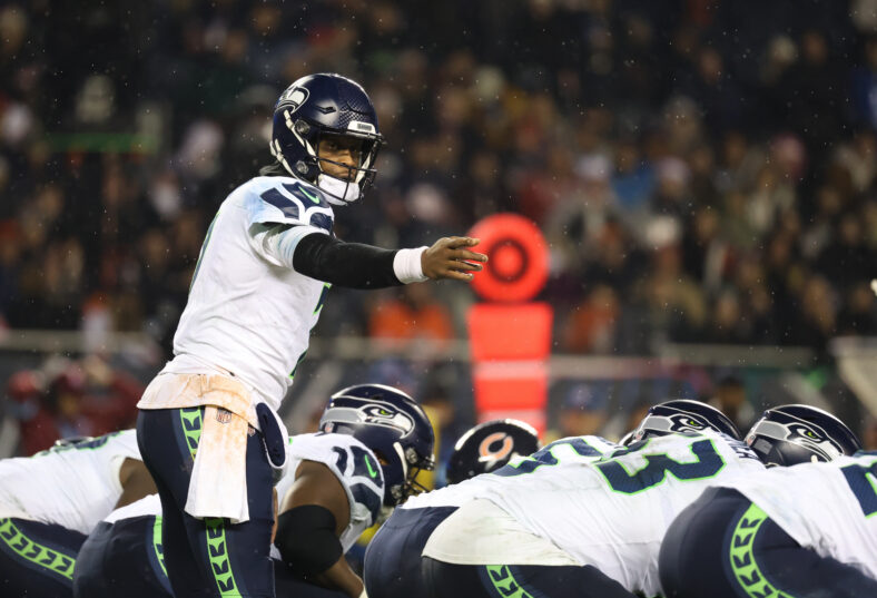 New Report Reveals Las Vegas Raiders Year-1 Turnaround Strategy 3 NFL: Seattle Seahawks at Chicago Bears
