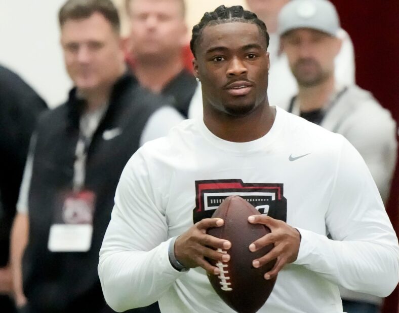 Las Vegas Raiders Add 3 Offensive Weapons In New Mock Draft, Including A Quarterback 3 Syndication: Tuscaloosa News