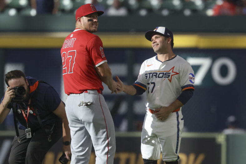 Los Angeles Angels' Mike Trout Shows True Class After Being Robbed By Eager Astros' Fan 3 MLB: Los Angeles Angels at Houston Astros