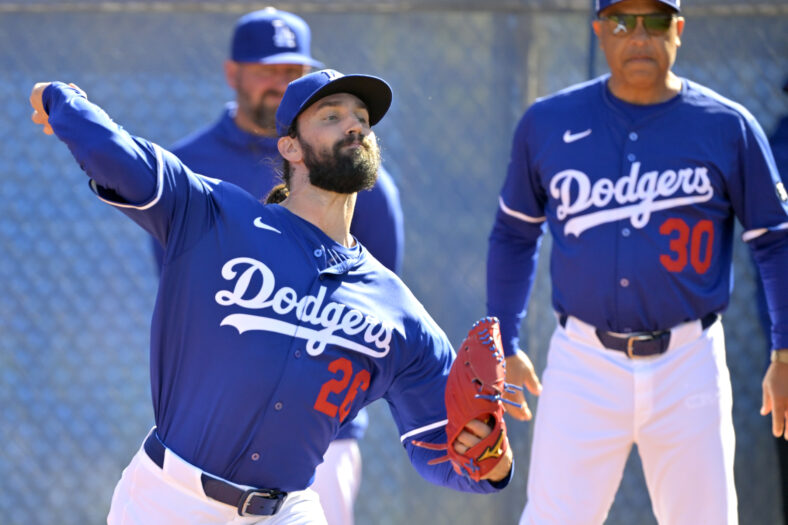 Los Angeles Dodgers Share Injury Updates On 4 Injured Pitchers, Including All-Star 3 MLB: Los Angeles Dodgers-Workouts
