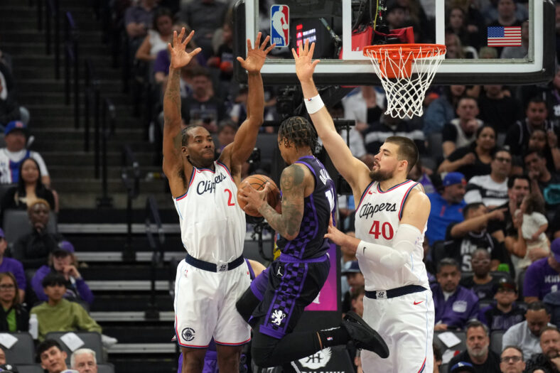 Los Angeles Clippers Duo Picked Over Lakers Pair, With 1 Big Red Flag 3 NBA: Los Angeles Clippers at Sacramento Kings