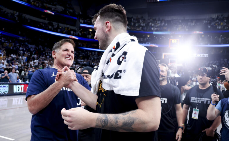 NBA Executive Hurls Expletive At Los Angeles Lakers Star In New Leaked Audio 3 NBA: Los Angeles Lakers at Dallas Mavericks