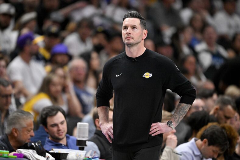 Los Angeles Lakers HC Shares New "Playoff Stuff," "Slow Drip" Strategy 3 NBA: Los Angeles Lakers at Dallas Mavericks