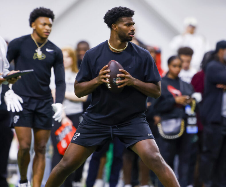 Las Vegas Raiders Intrigued By 1st Round QB, Per Top Analyst 3 NCAA Football: Colorado NFL Showcase