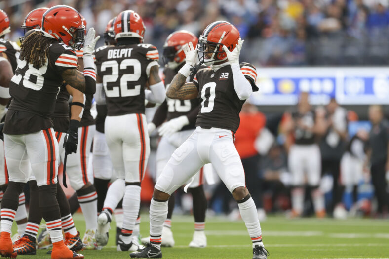 Las Vegas Raiders Have New Former 1st Round CB Option Via AFC Team Dumping Talent 3 NFL: Cleveland Browns at Los Angeles Rams