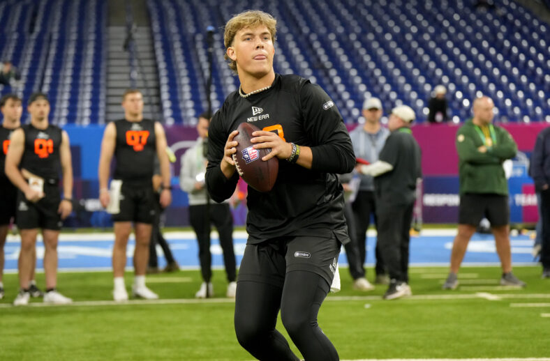 Las Vegas Raiders Meeting Top QB Quickly Rocketing Up Expert Draft Boards 3 NFL: Combine