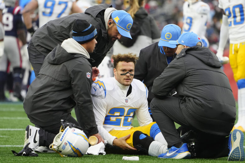 NFL: Los Angeles Chargers at New England Patriots