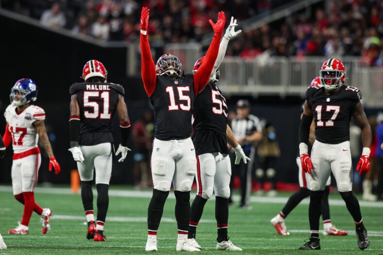 Los Angeles Chargers Urged To Sign Veteran Defender To Solve Big Defensive Issue 3 NFL: New York Giants at Atlanta Falcons