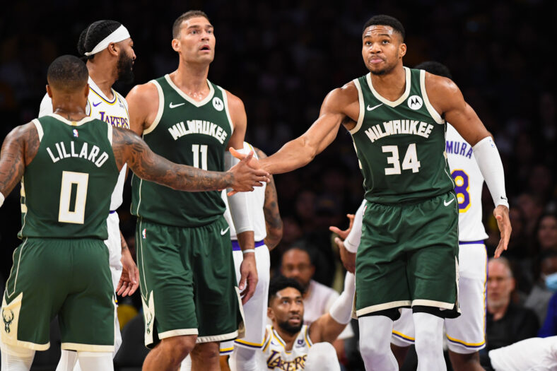 Los Angeles Lakers Focus Big Man Search To Bucks, According To Report 3 NBA: Preseason-Milwaukee Bucks at Los Angeles Lakers