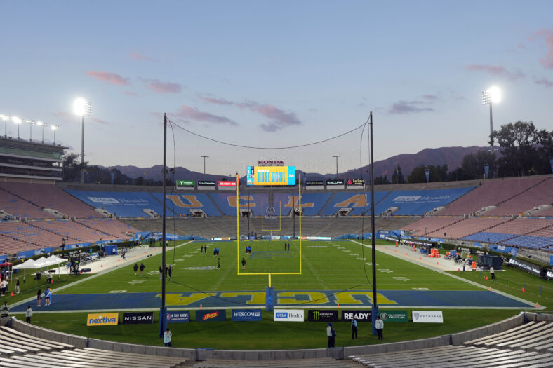 UCLA Bruins Secure Key Piece Of Special Teams Via Transfer Portal 3 NCAA Football: California at UCLA Bruins