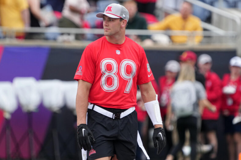 Las Vegas Raiders New Star Named Ideal For Flag Football Dream Team 3 NFL: Pro Bowl Games-AFC Practice