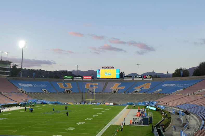 UCLA Bruins Steal 3-Star Defender Away From Former Rival And Ivy League 3 NCAA Football: California at UCLA Bruins