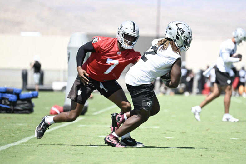 Pete Carroll Reveals Unique Advantage Las Vegas Raiders QB Has Over Peers 3 NFL: Las Vegas Raiders Minicamp