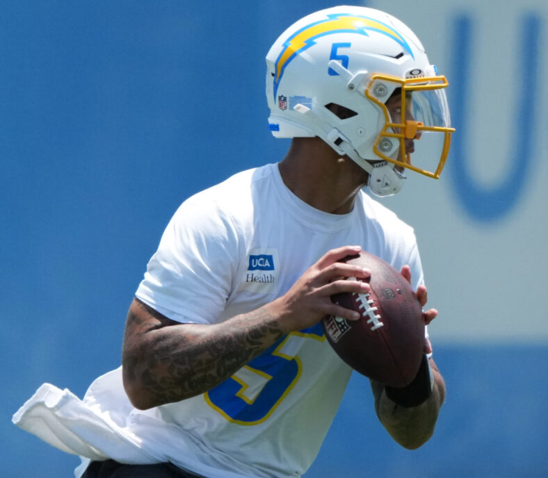 Former HC Gives Los Angeles Chargers Insider Info On Free Agent Addition 3 NFL: Los Angeles Chargers OTA