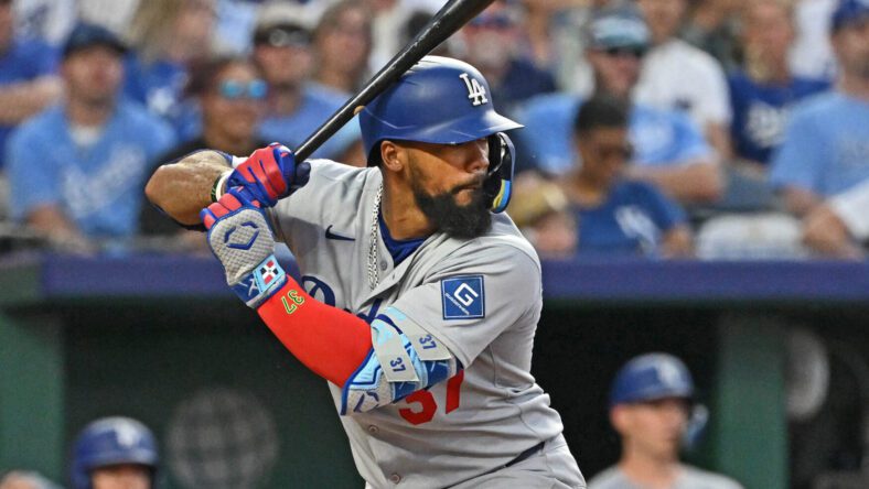 Dodgers Trade Rumors: AL Team Interested In Teoscar Hernández 1 MLB: Los Angeles Dodgers at Kansas City Royals